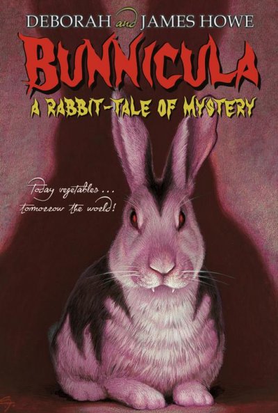 Bunnicula : a rabbit-tale of mystery / by Deborah and James Howe ; illustrated by Alan Daniel.